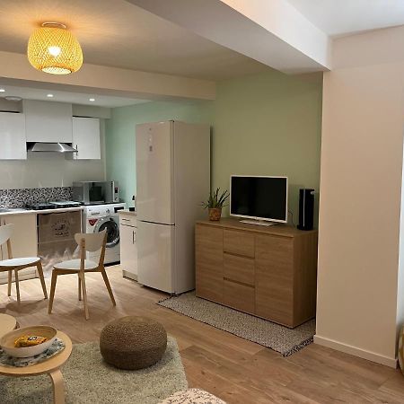 Studio Hyeres -Rue Pietonne Climatisation Lit 160 Tout Equipe - Sabrina Exteriér fotografie
