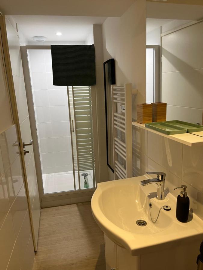 Studio Hyeres -Rue Pietonne Climatisation Lit 160 Tout Equipe - Sabrina Exteriér fotografie